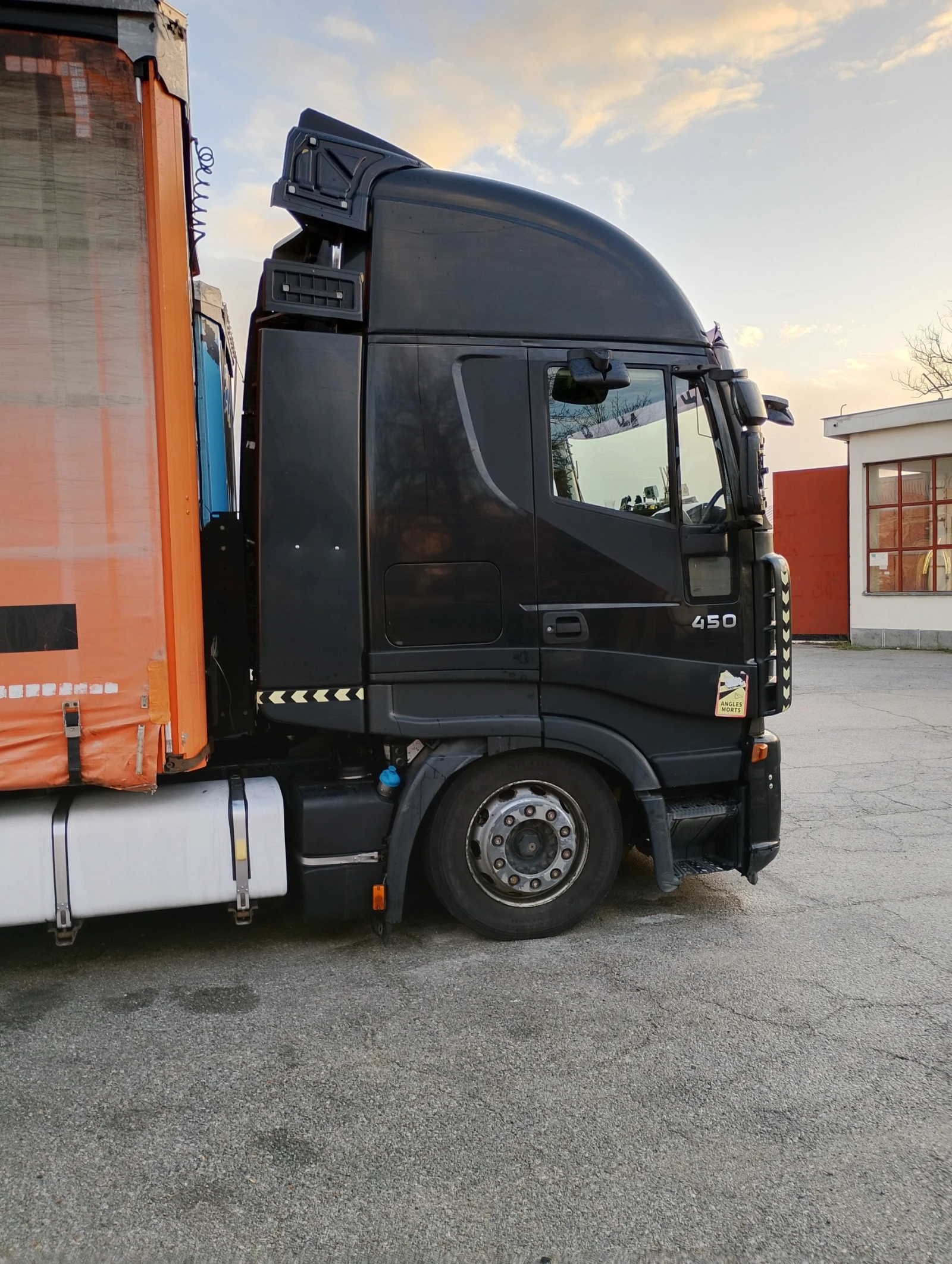 Iveco Stralis, снимка 3 - Камиони - 54205784