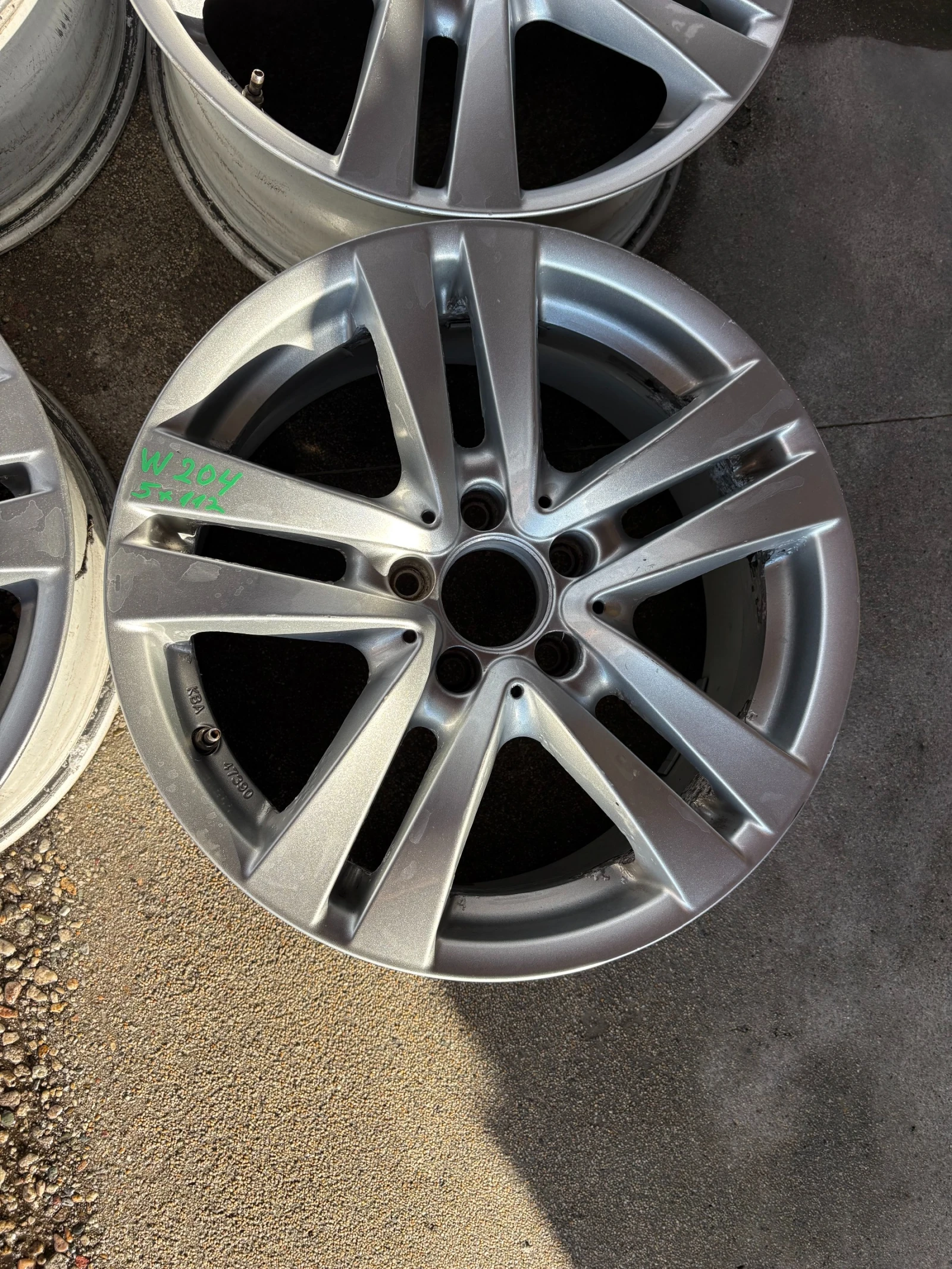 Джанти за Mercedes-Benz, снимка 3 - Гуми и джанти - 56205510