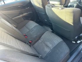 Toyota Avensis 1.8 Valvematic 147к.с АВТОМАТ НА ЧАСТИ, снимка 7