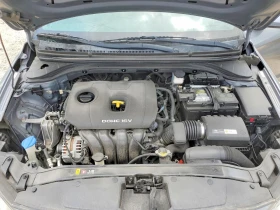 Hyundai Elantra 2.0l Se, снимка 11