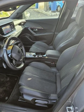 Peugeot 2008 e-2008 GT 54kWh | Mobile.bg    14