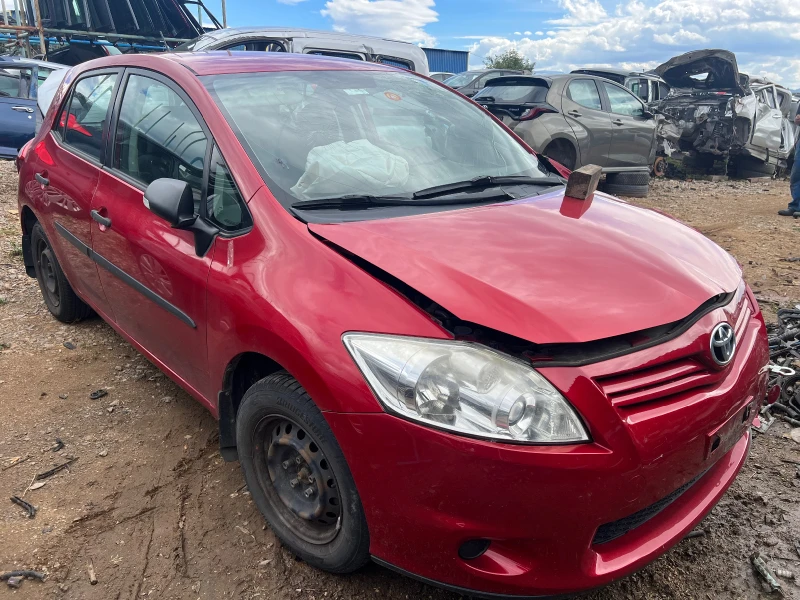 Toyota Auris 1.4D4D, снимка 1 - Автомобили и джипове - 38159698