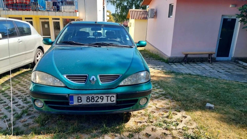 Renault Megane 1.6i 16V, снимка 3 - Автомобили и джипове - 47521949