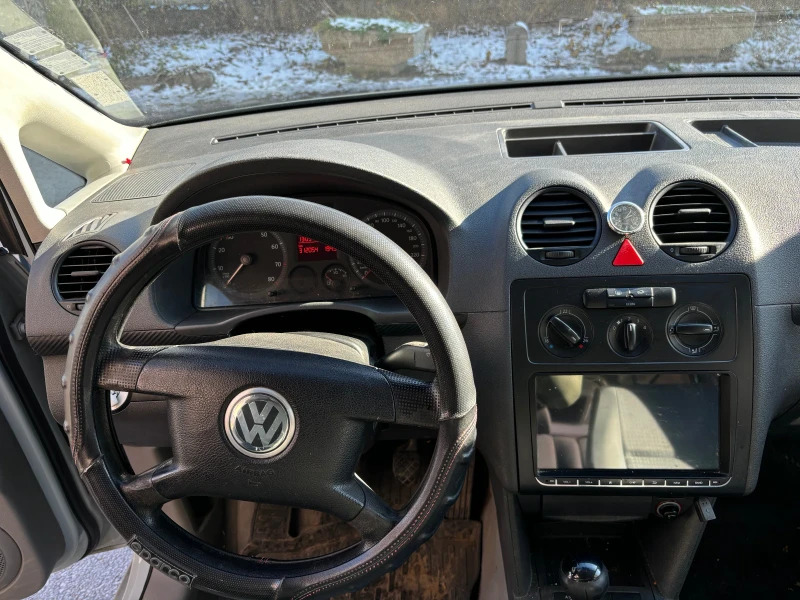 VW Caddy, снимка 5 - Автомобили и джипове - 48086847