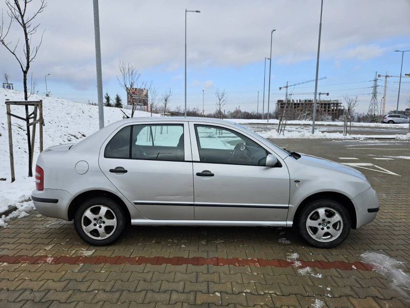 Skoda Fabia, снимка 10 - Автомобили и джипове - 48434257