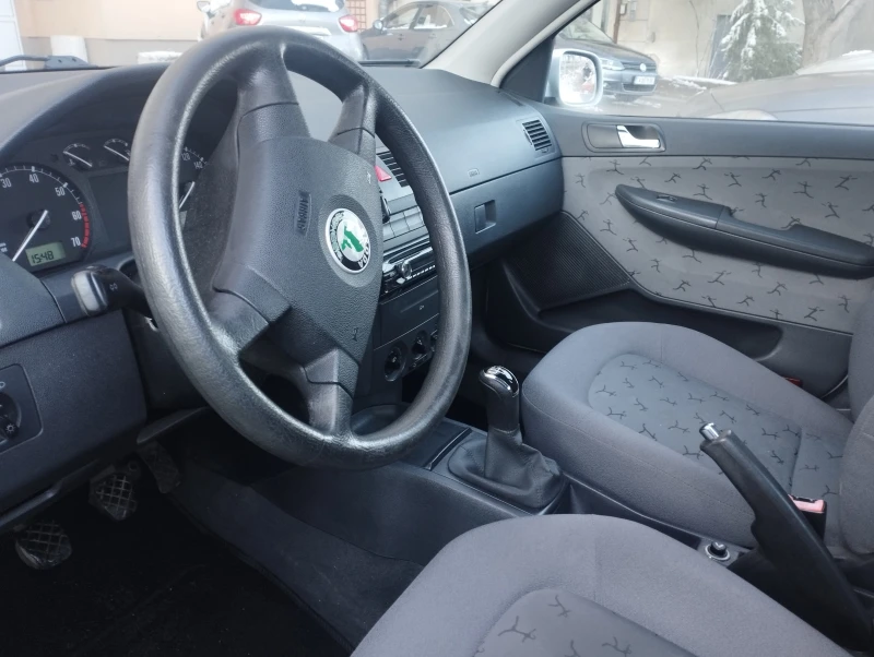 Skoda Fabia, снимка 6 - Автомобили и джипове - 48434257