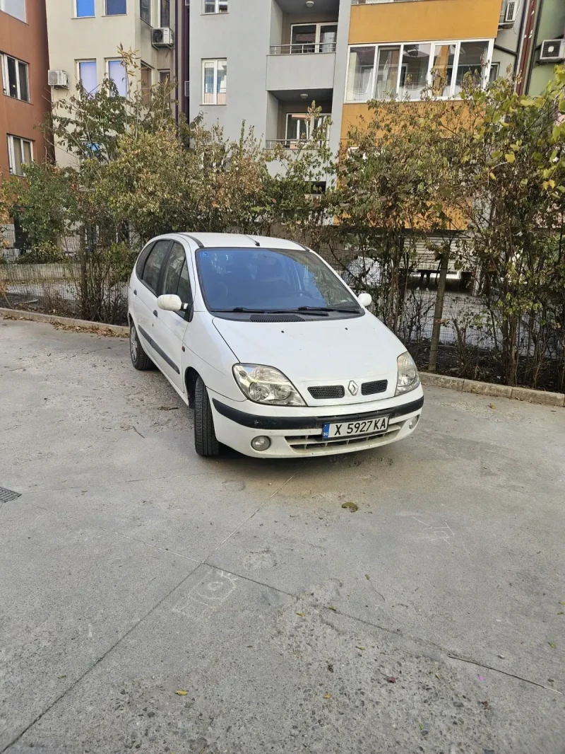 Renault Megane Бензин газ  климатик , снимка 1 - Автомобили и джипове - 48792399