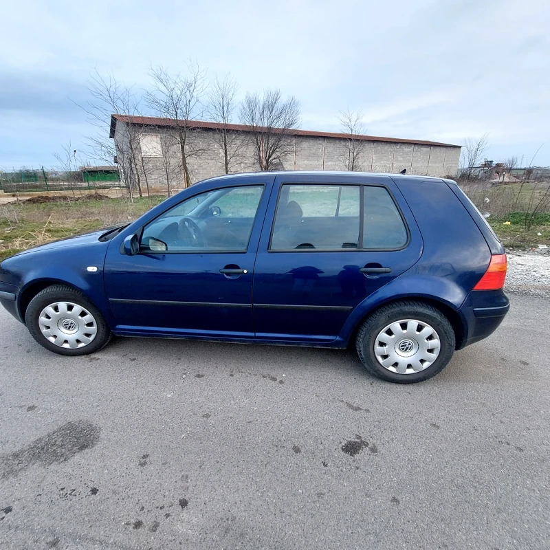 VW Golf, снимка 2 - Автомобили и джипове - 49117175