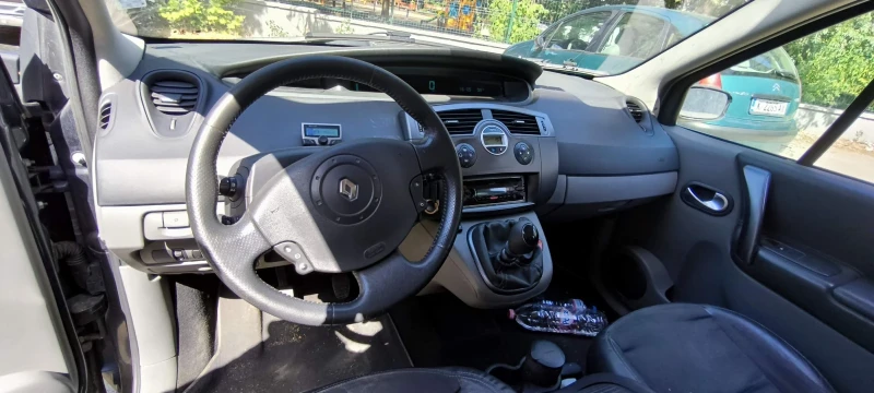 Renault Scenic 2.0, снимка 3 - Автомобили и джипове - 49415175