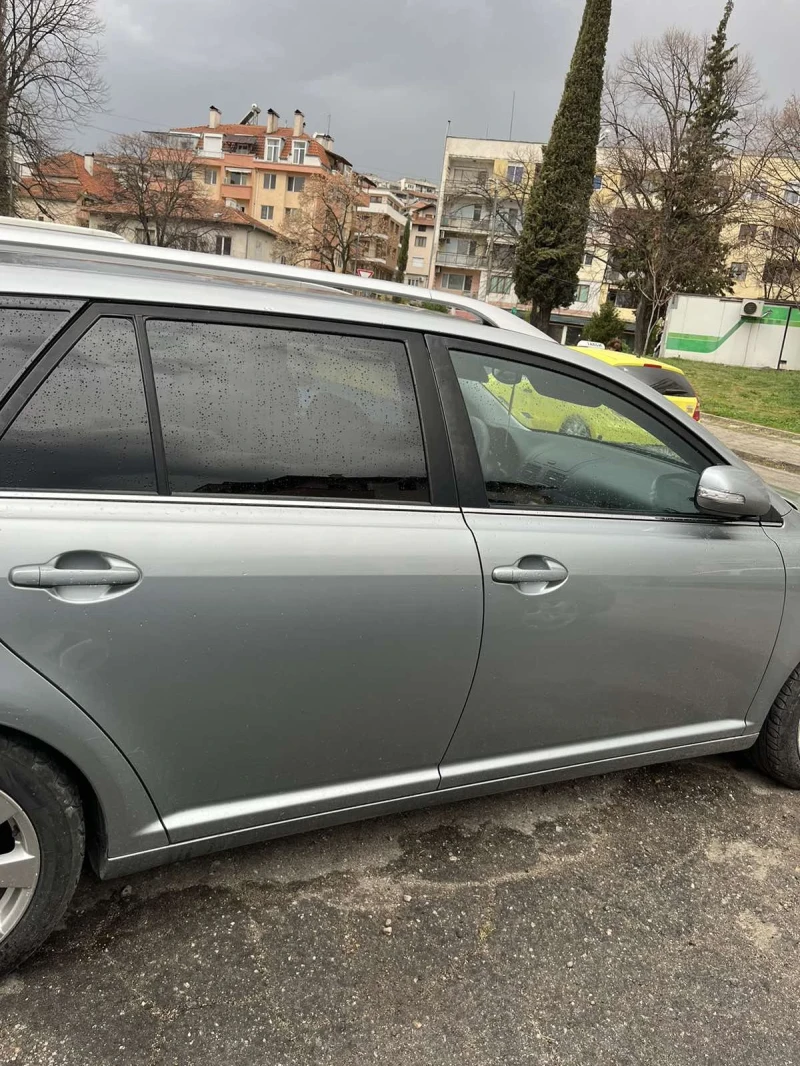 Toyota Avensis 2.0 D4D 126 к.с, снимка 5 - Автомобили и джипове - 49532820