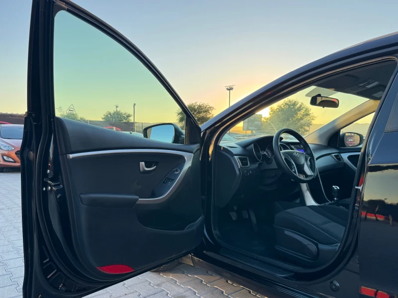 Hyundai I30 1.6CRDI BLUE EU-5, снимка 9 - Автомобили и джипове - 51021358