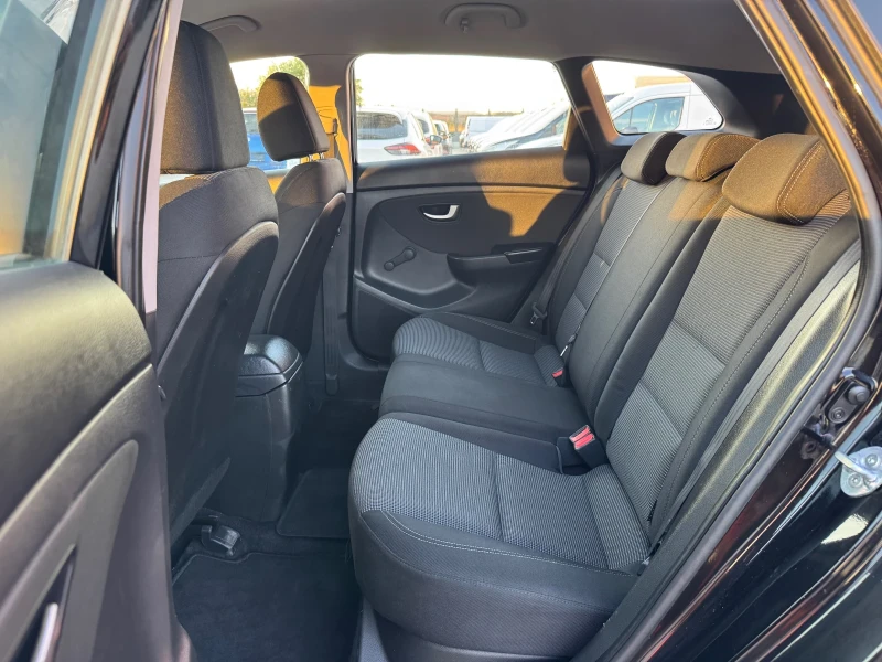 Hyundai I30 1.6CRDI BLUE EU-5, снимка 15 - Автомобили и джипове - 51021358