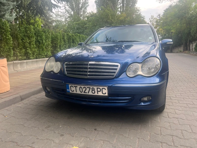 Mercedes-Benz C 220 Комби, снимка 14 - Автомобили и джипове - 51921148