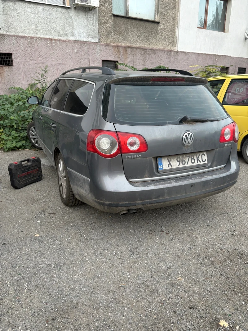 VW Passat, снимка 7 - Автомобили и джипове - 52407796