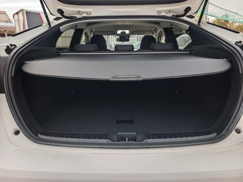 Toyota Prius 4* ФЕЙСЛИФТ* МНОГО ЕКСТРИ* ЕВРОПЕЙСКИ, снимка 12 - Автомобили и джипове - 52344890