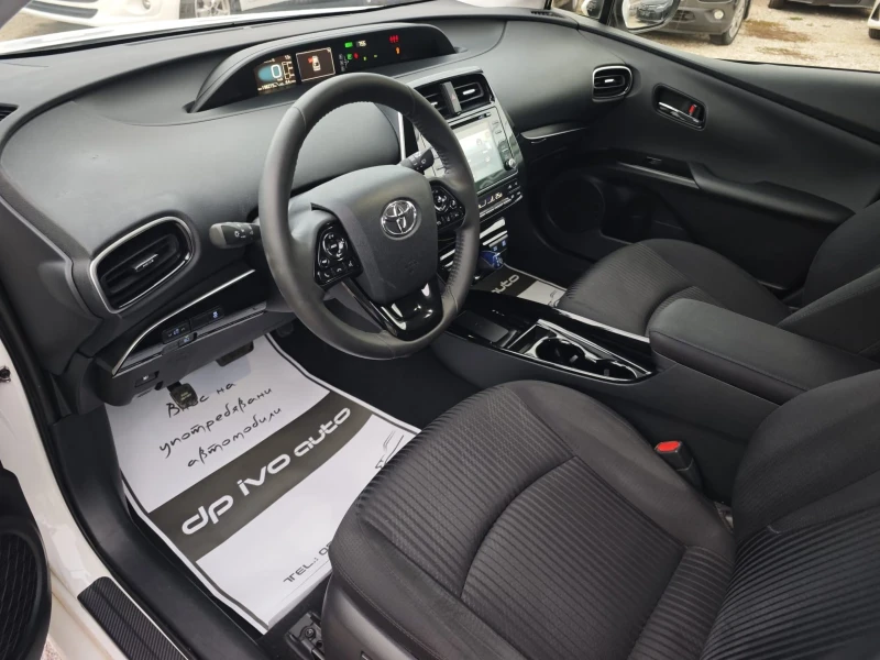 Toyota Prius 4* ФЕЙСЛИФТ* МНОГО ЕКСТРИ* ЕВРОПЕЙСКИ, снимка 8 - Автомобили и джипове - 52344890