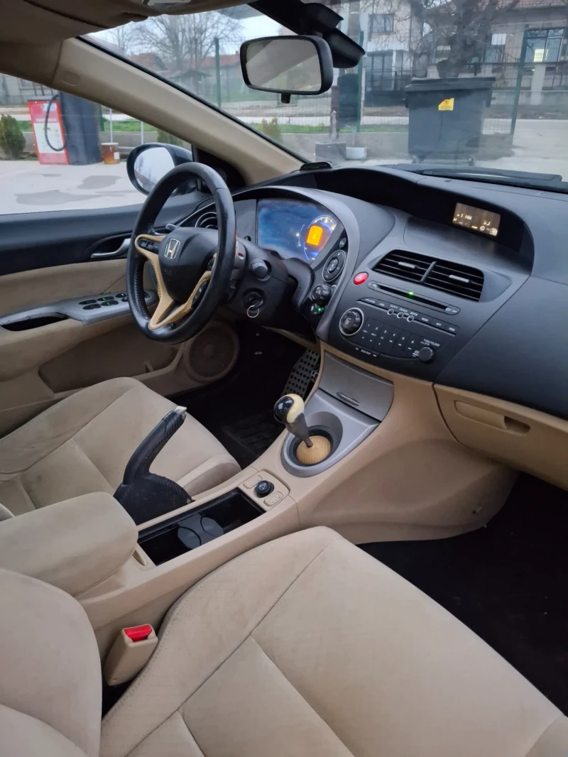 Honda Civic 2.2 I-CTDI 2007, снимка 11 - Автомобили и джипове - 52753563