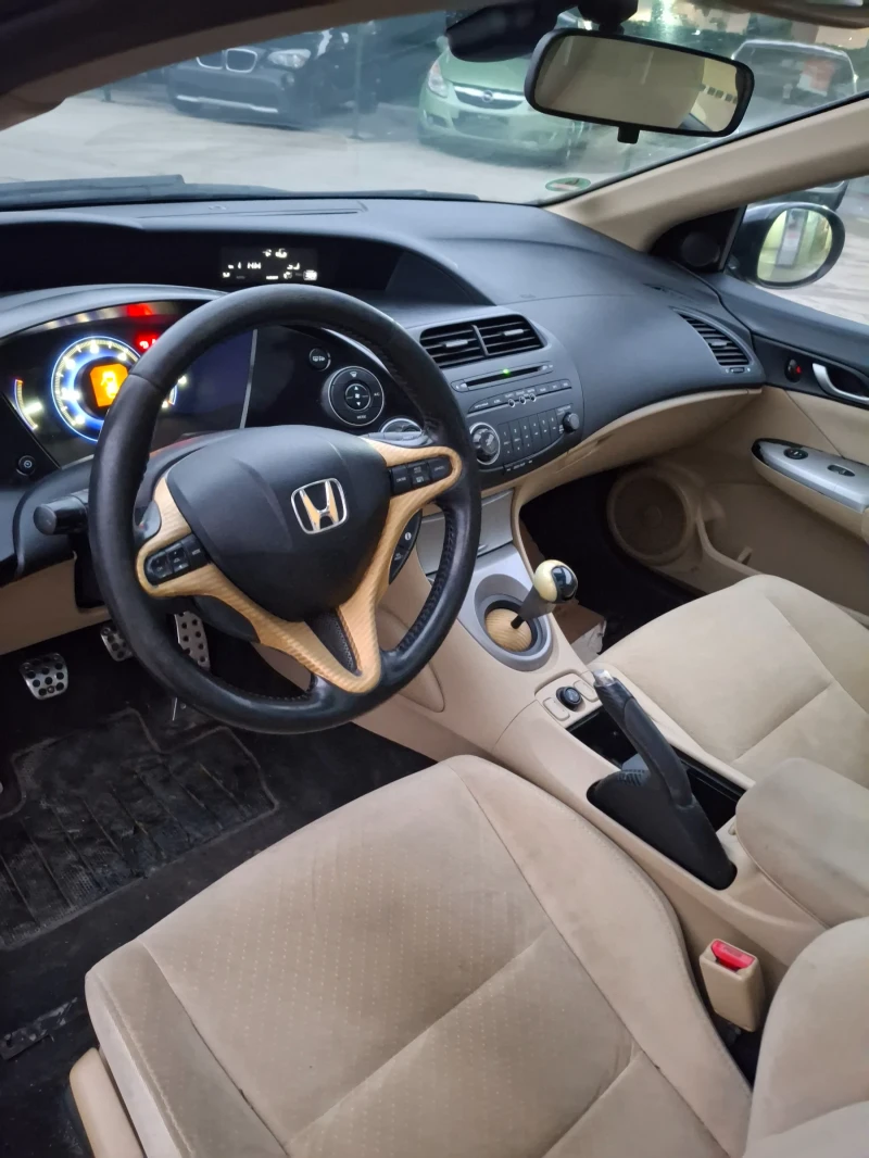 Honda Civic 2.2 I-CTDI 2007, снимка 9 - Автомобили и джипове - 52753563