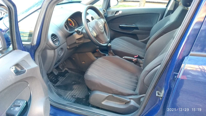 Opel Corsa 1.4 Sportbag, снимка 7 - Автомобили и джипове - 52957654