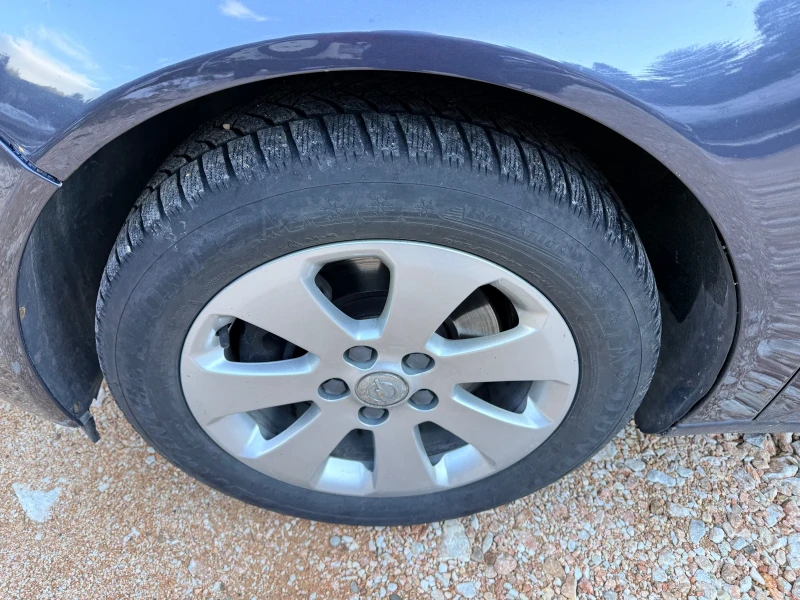 Opel Insignia Обслужена* Регистрирана* ДОПЪЛН. ДЖАНТИ С ГУМИ* , снимка 16 - Автомобили и джипове - 53014124