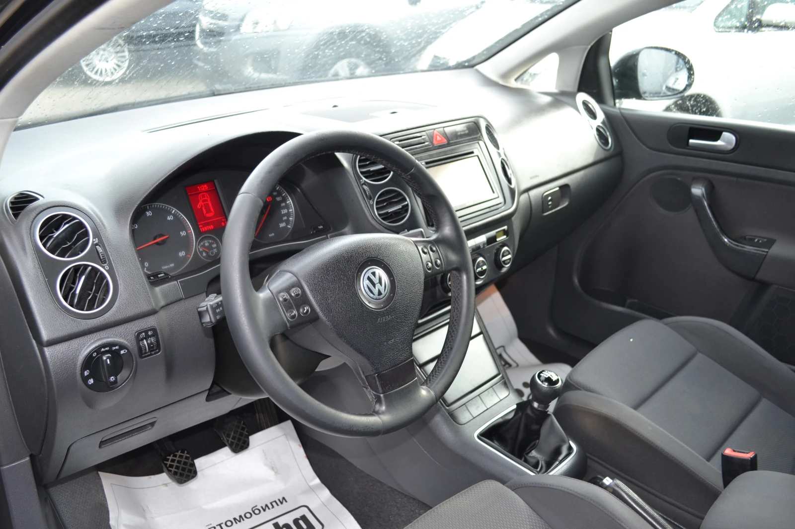 VW Golf Plus 2.0TDI - изображение 9