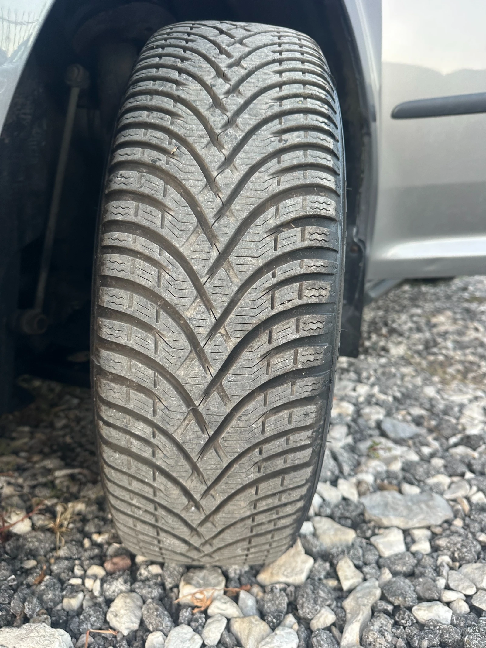 VW Touran 1.9TDI 105kc  | Mobile.bg   13