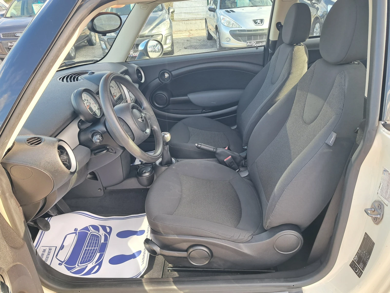 Mini Cooper 1, 6 i - изображение 9