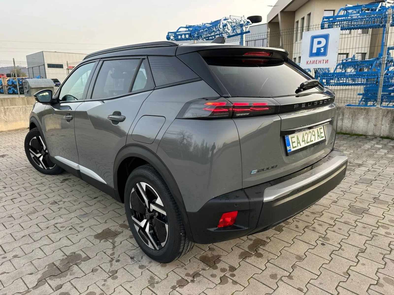 Peugeot 2008 e-2008 GT 54kWh - изображение 5