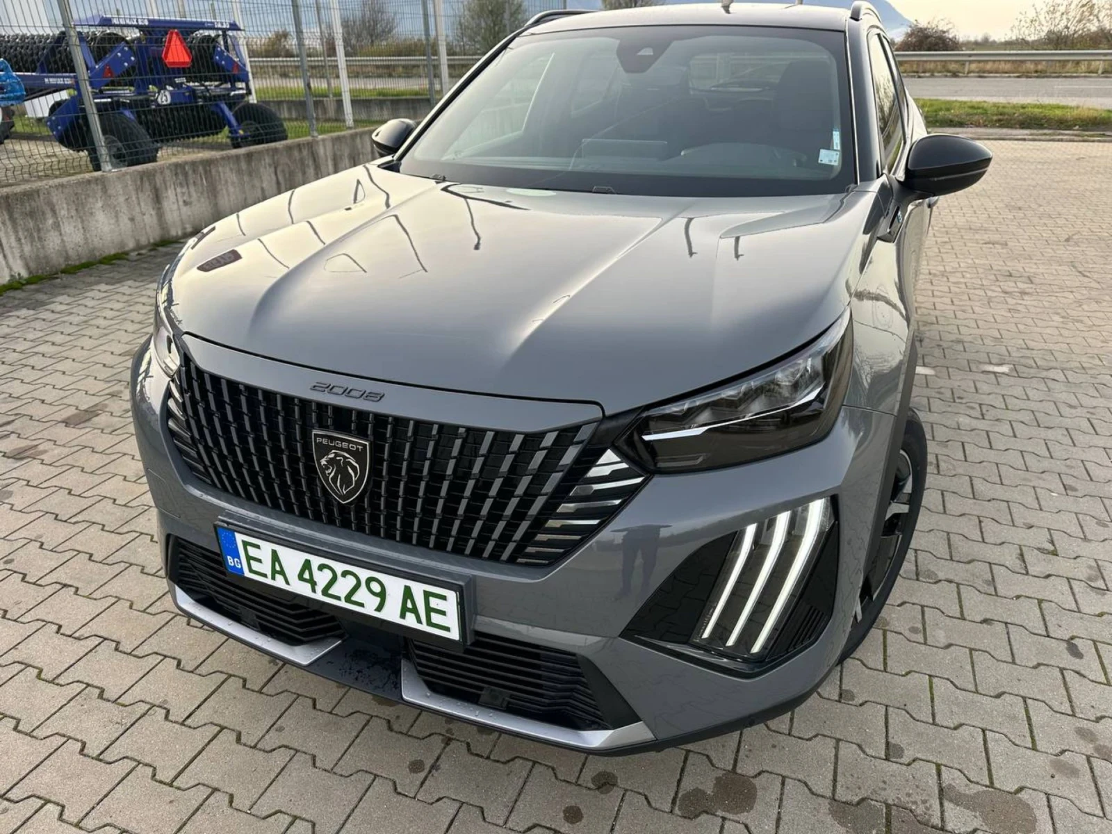 Peugeot 2008 e-2008 GT 54kWh - изображение 2