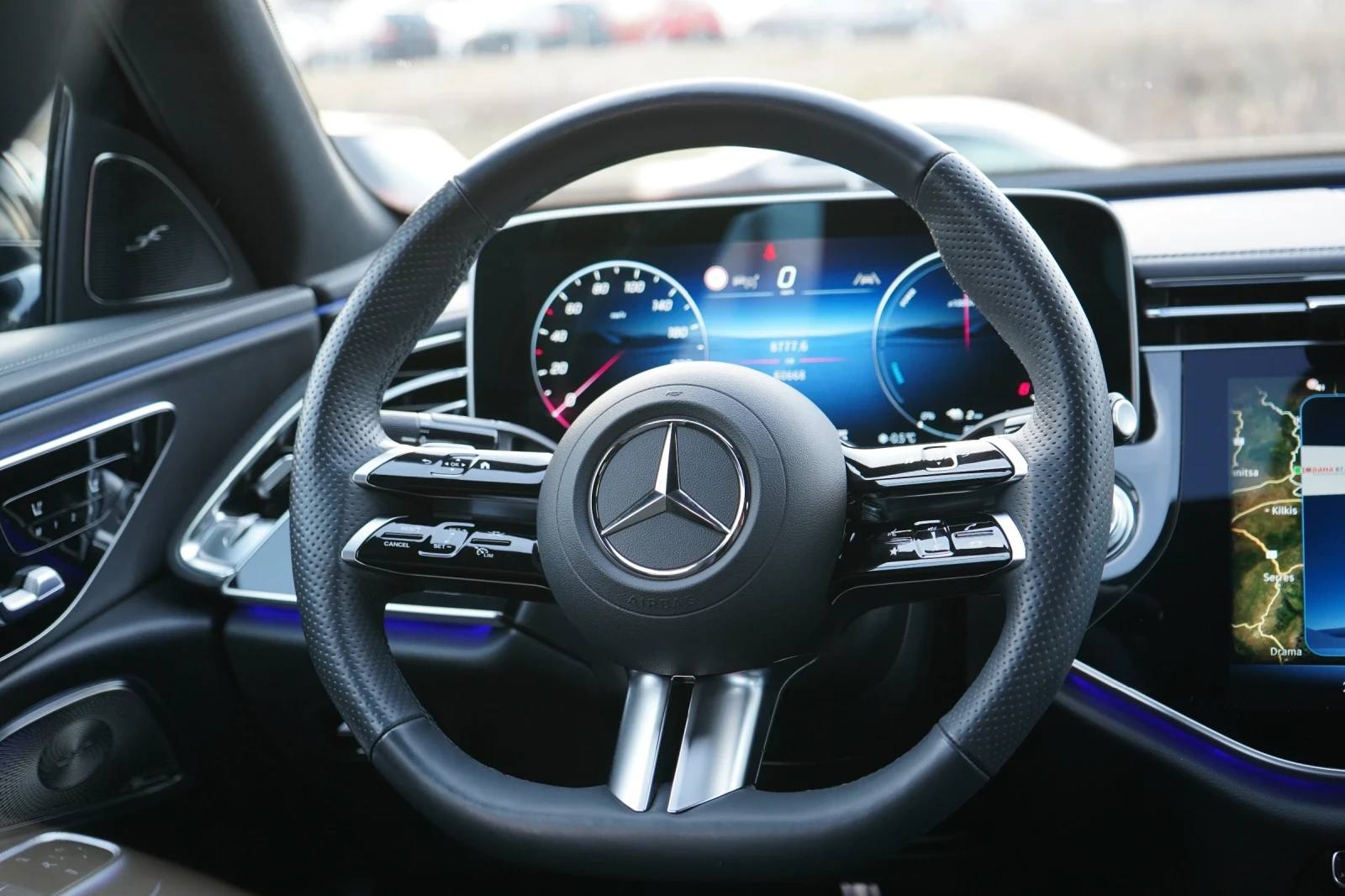 Mercedes-Benz E 300 � 4�* AMG* HYPERSCRENN* 360* KEYLESS* BURMESTER | Mobile.bg � ����������� 10