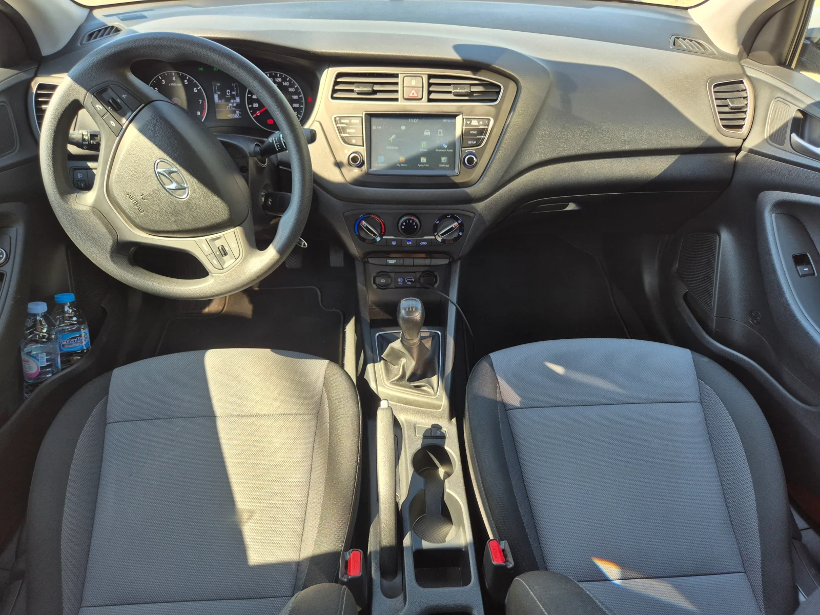 Hyundai I20, снимка 10 - Автомобили и джипове - 53852977