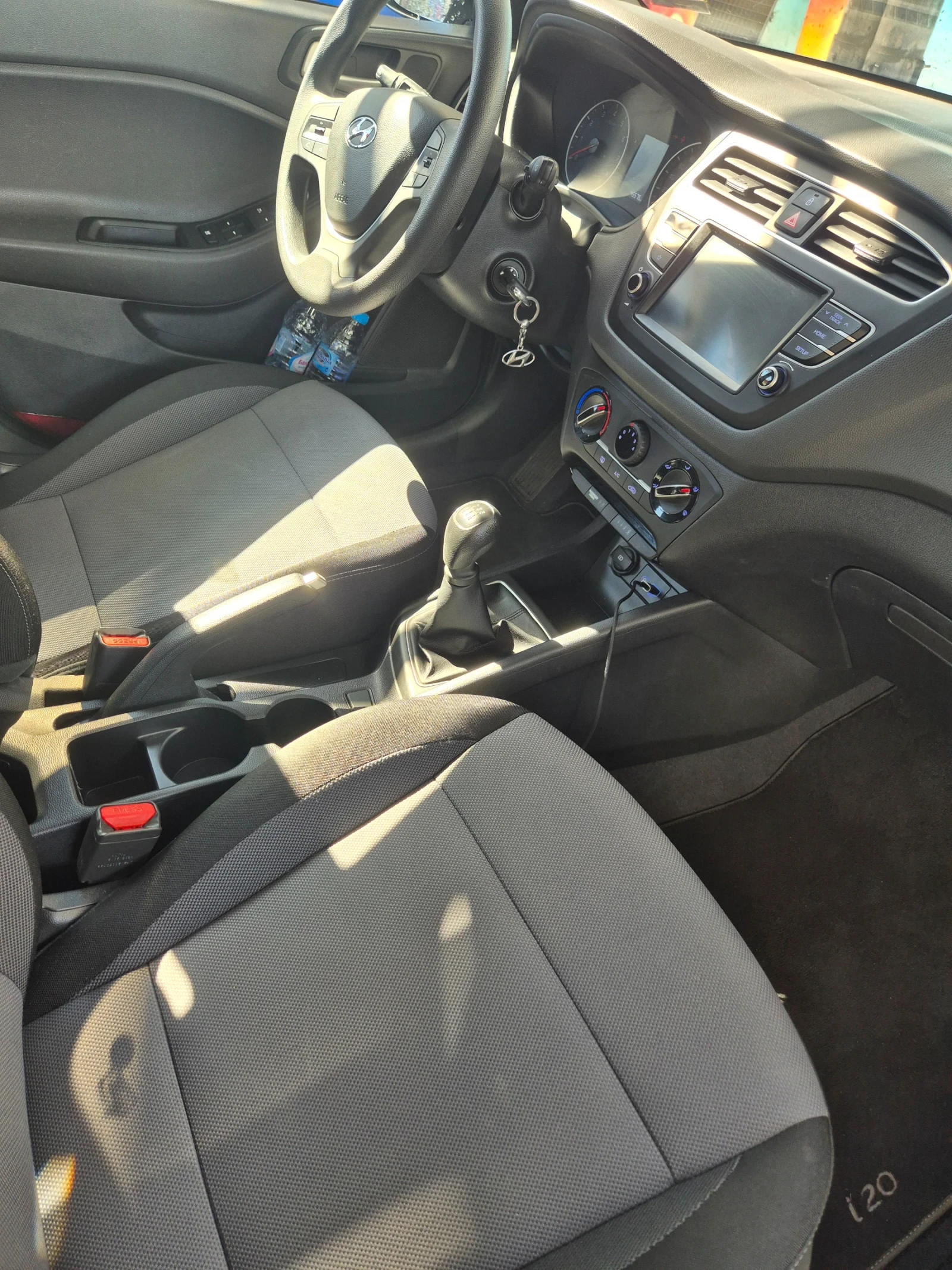 Hyundai I20, снимка 16 - Автомобили и джипове - 53852977