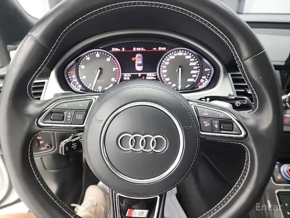 Audi S8 BANG&OLUFSEN* ОБДУХ* HEADUP* 360, снимка 9 - Автомобили и джипове - 53915016