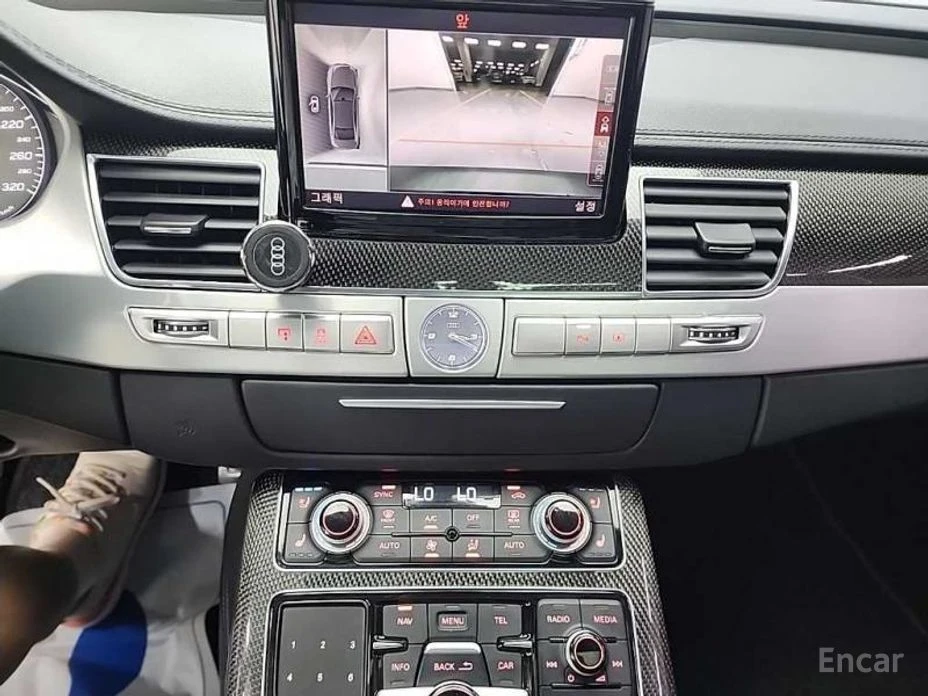 Audi S8 BANG&OLUFSEN* ОБДУХ* HEADUP* 360, снимка 13 - Автомобили и джипове - 53915016