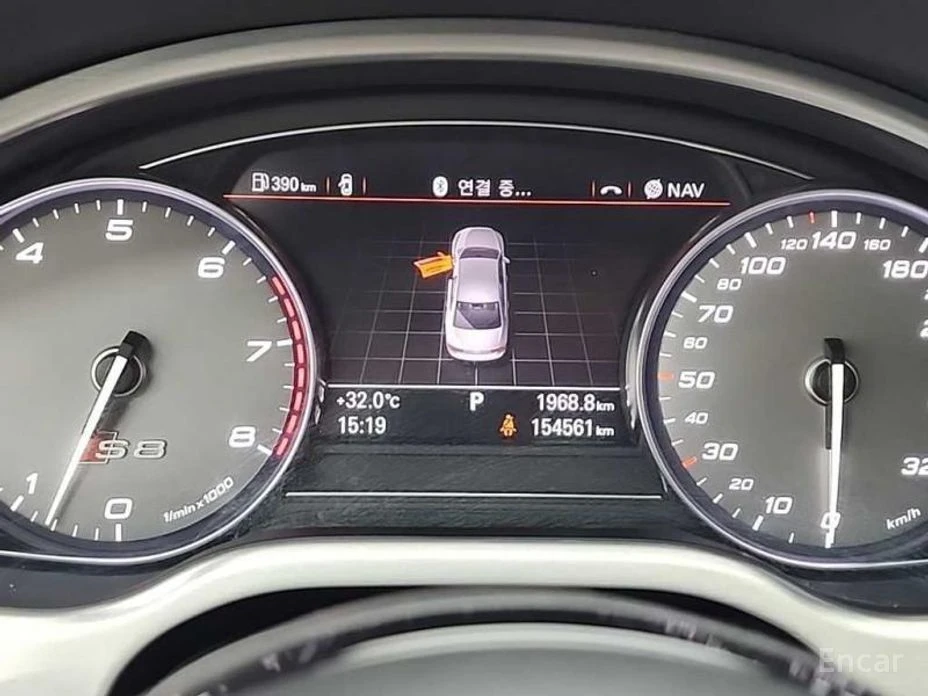 Audi S8 BANG&OLUFSEN* ОБДУХ* HEADUP* 360, снимка 10 - Автомобили и джипове - 53915016