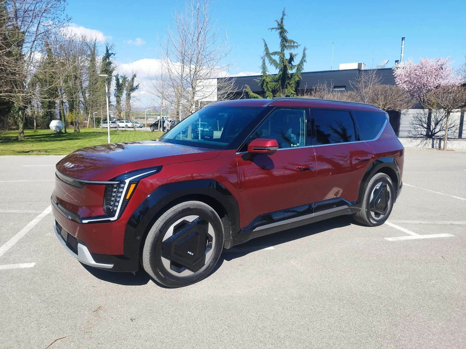 Kia EV9 Land AWD, снимка 2 - Автомобили и джипове - 54102049