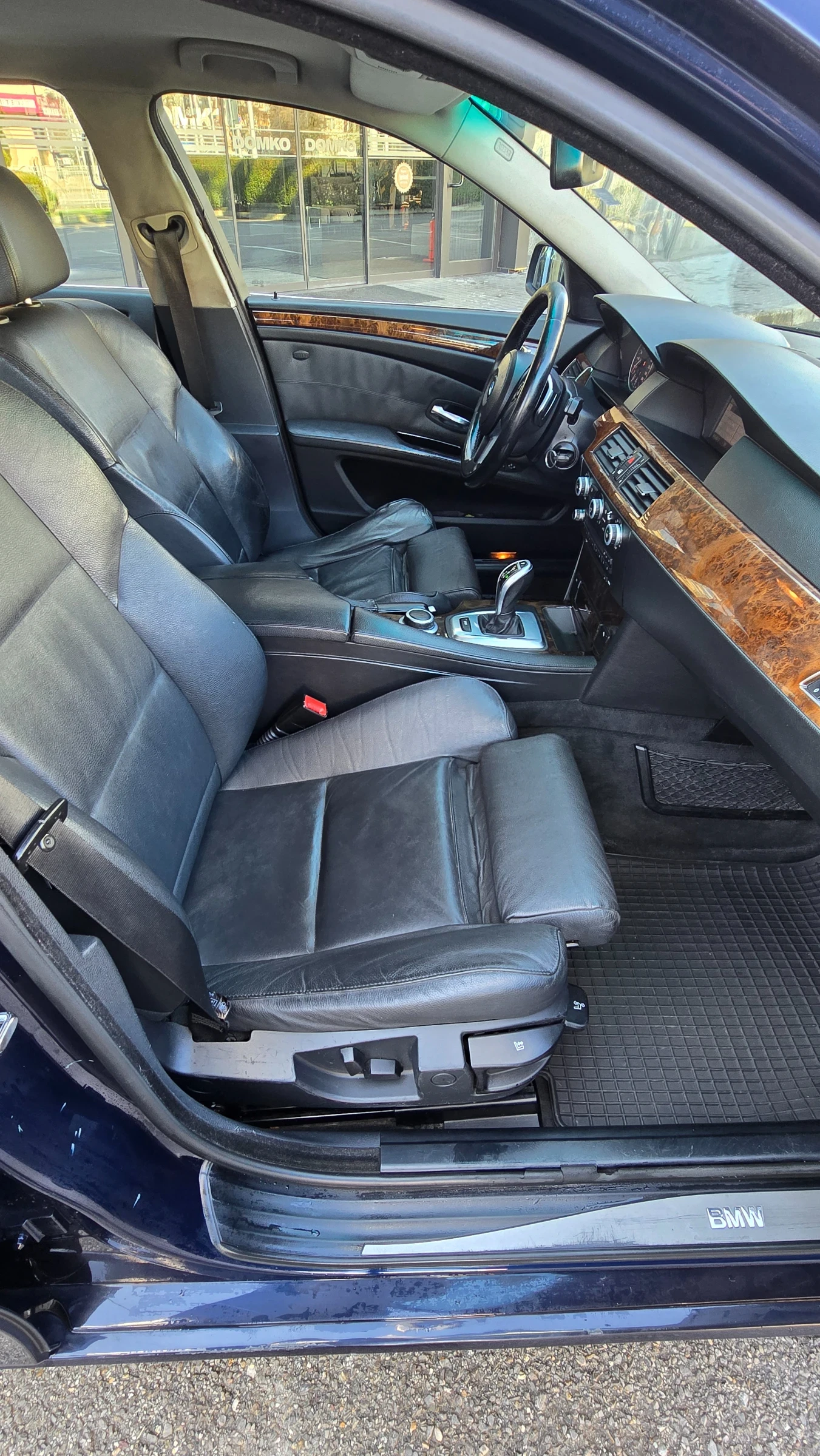 BMW 530 SAT, снимка 15 - Автомобили и джипове - 54103351