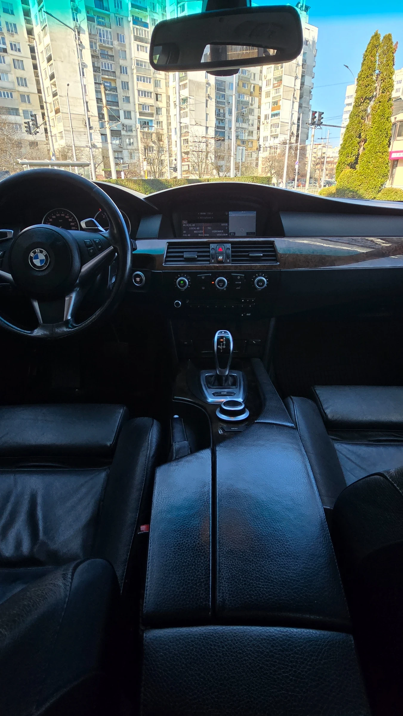 BMW 530 SAT, снимка 13 - Автомобили и джипове - 54103351