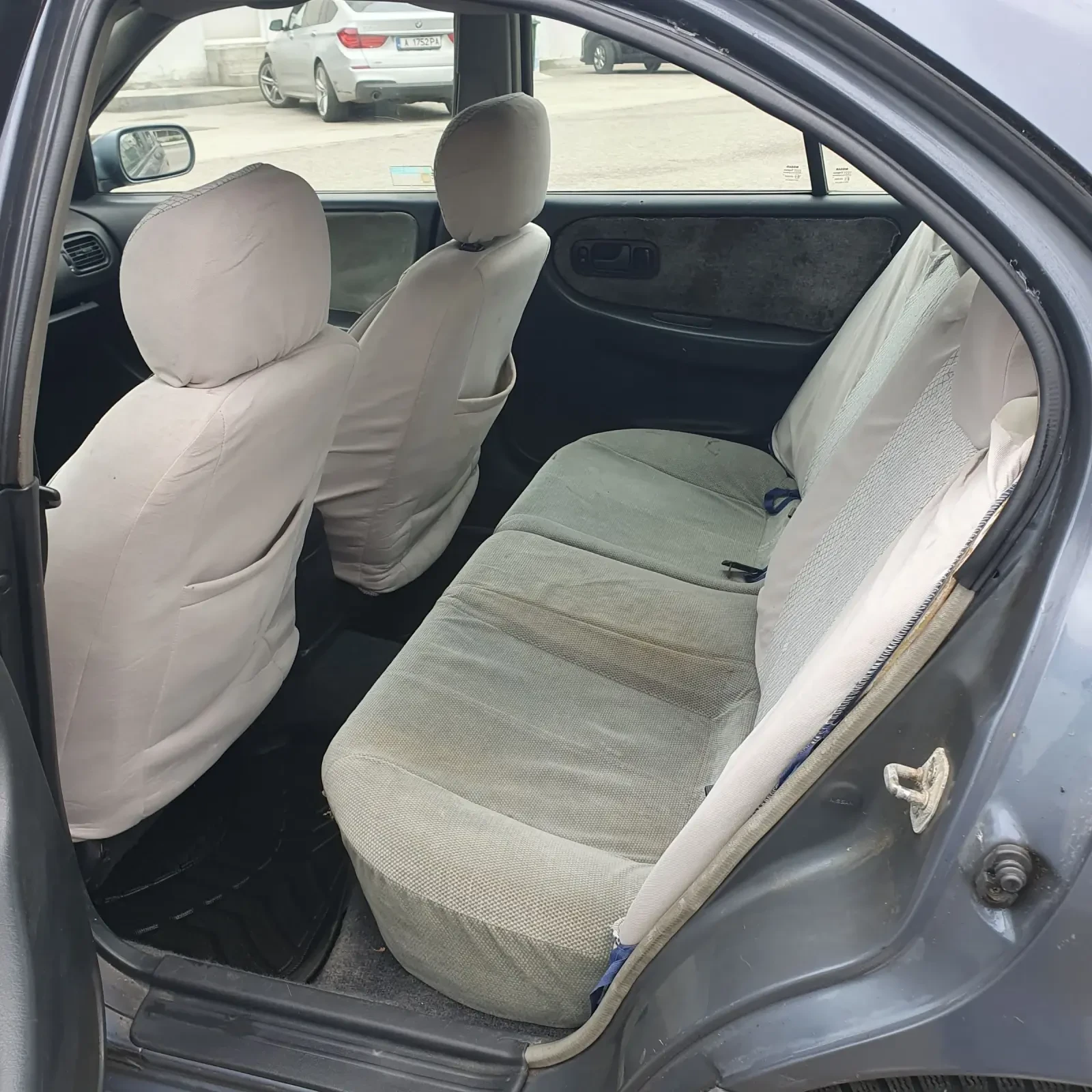 Nissan Primera 1.6 16V Газ/Бензин, снимка 11 - Автомобили и джипове - 54153518