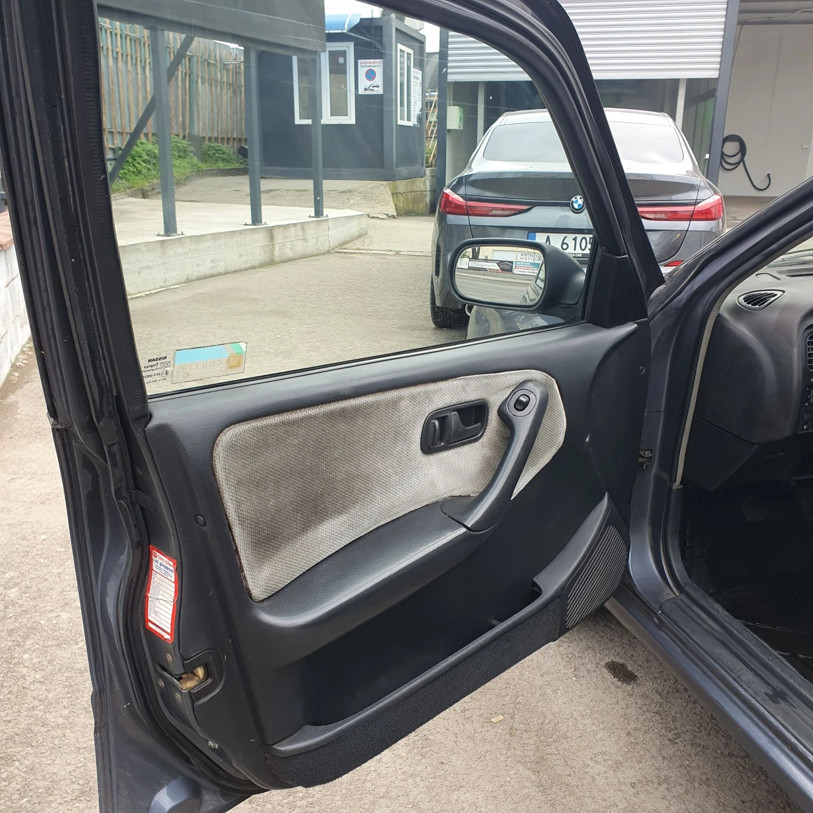 Nissan Primera 1.6 16V Газ/Бензин, снимка 8 - Автомобили и джипове - 54153518