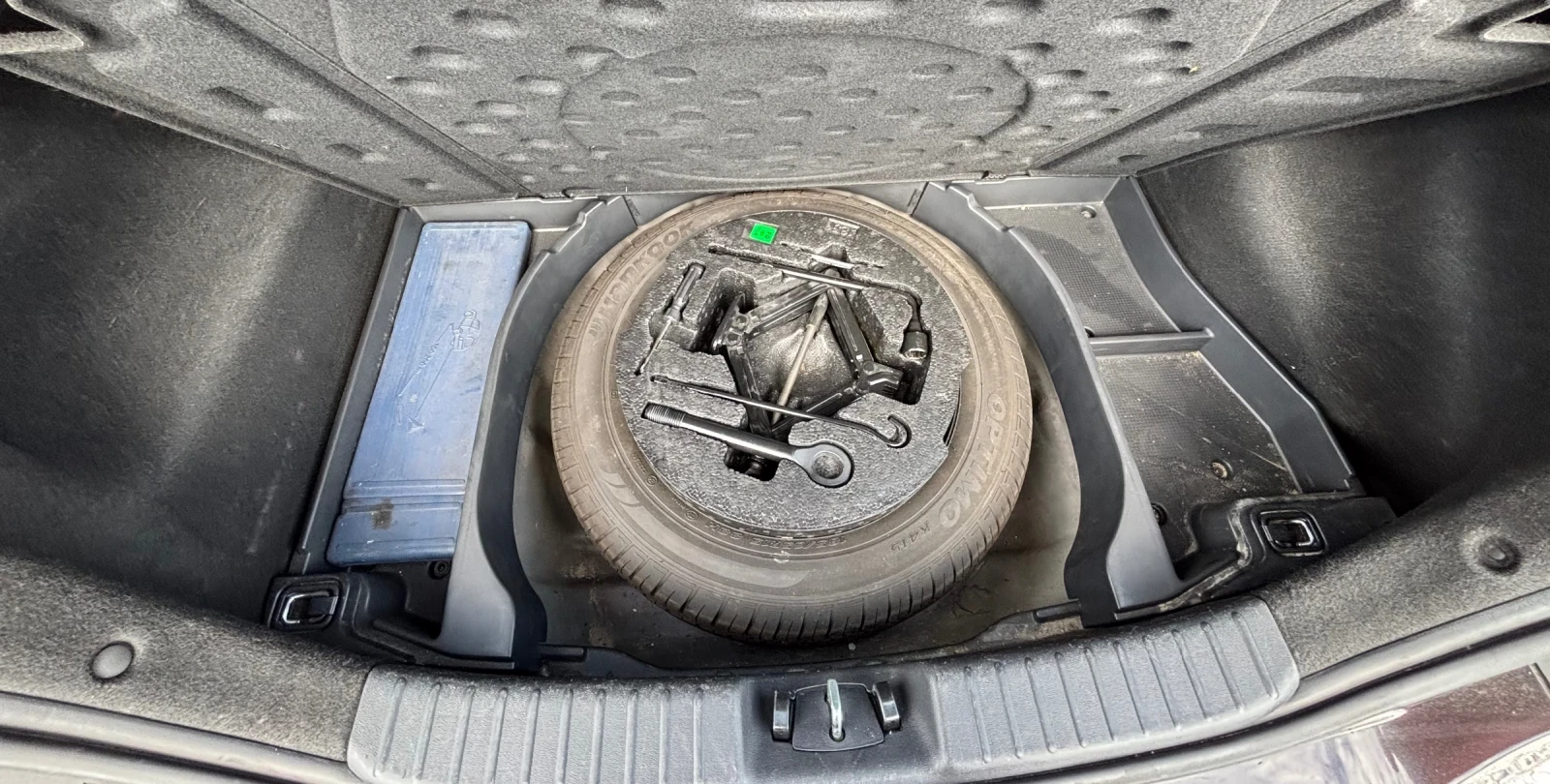 Hyundai I30 1.6CRDI/КЛИМАТИК/КСЕНОН/КОЖА, снимка 13 - Автомобили и джипове - 55428325