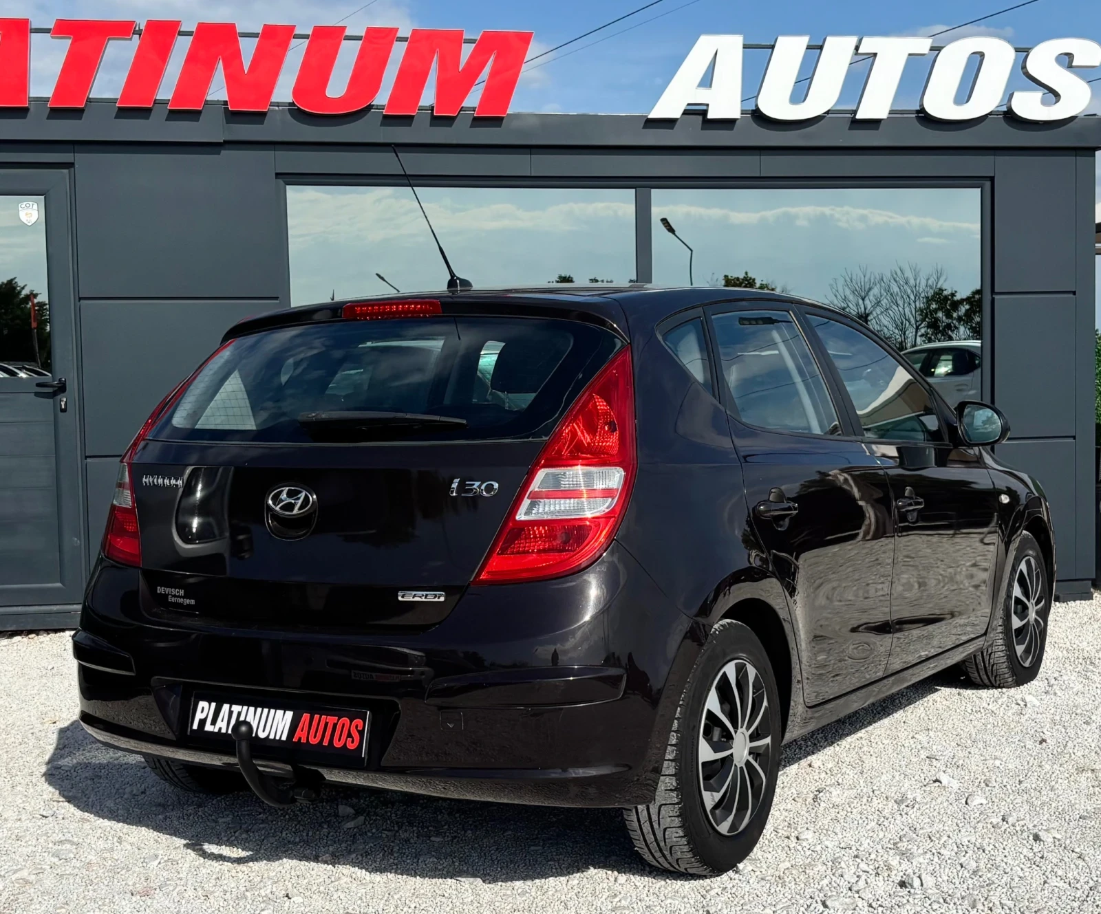 Hyundai I30 1.6CRDI/КЛИМАТИК/КСЕНОН/КОЖА, снимка 7 - Автомобили и джипове - 55428325