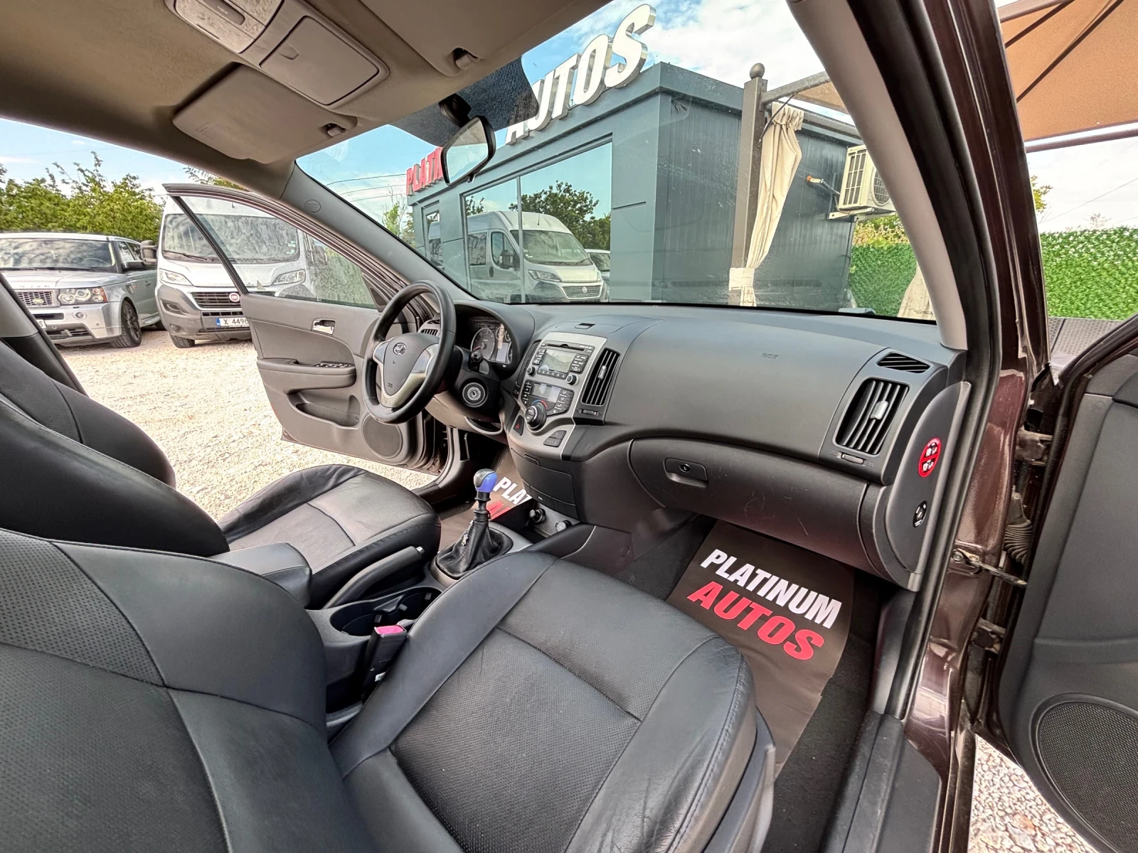 Hyundai I30 1.6CRDI/КЛИМАТИК/КСЕНОН/КОЖА, снимка 5 - Автомобили и джипове - 55428325