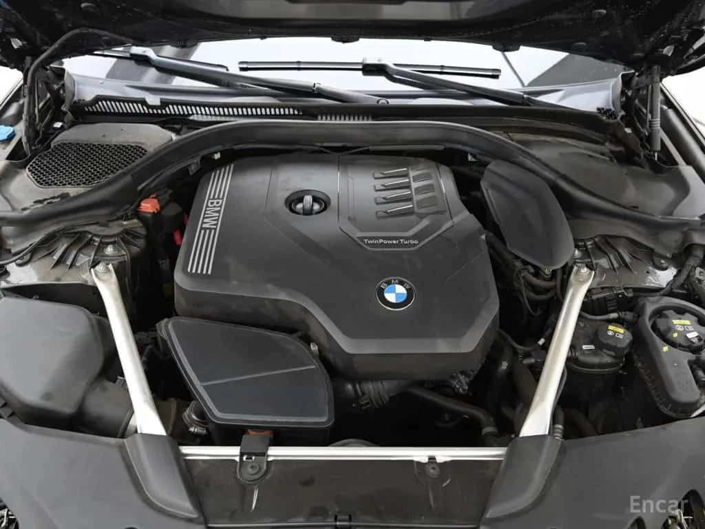 BMW 520 * 520i M Sport * CARFAX * ЦЕНА ДО БГ, снимка 6 - Автомобили и джипове - 55509905