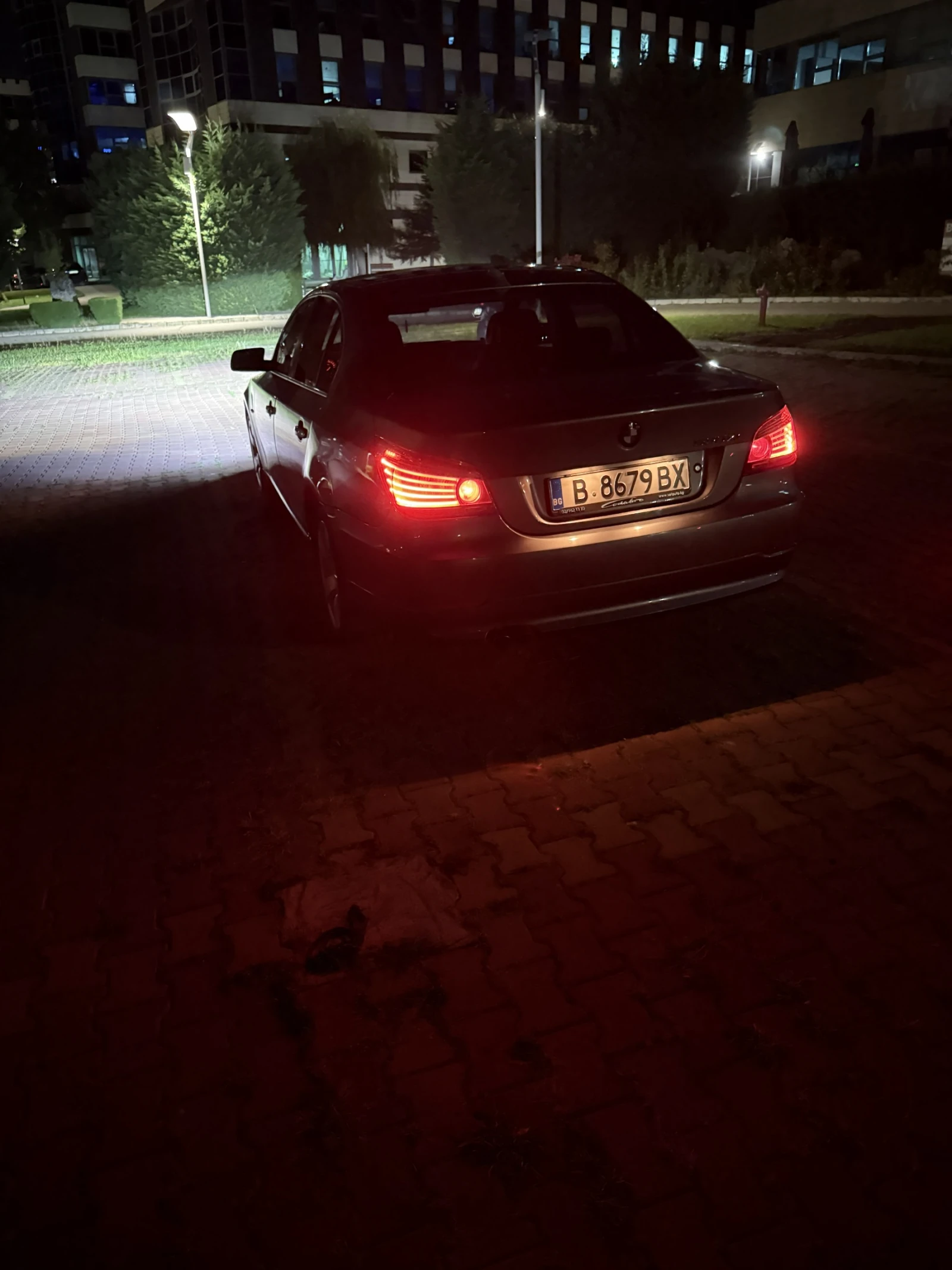 BMW 530 XDrive Facelift, снимка 12 - Автомобили и джипове - 55687892