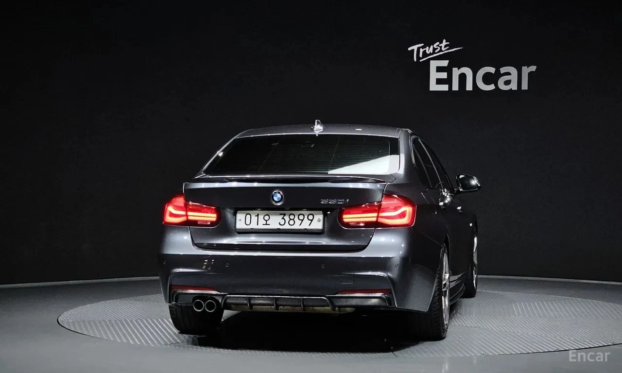 BMW 330 M Sport | Shadow | HUD | Цена до България, снимка 4 - Автомобили и джипове - 55982275