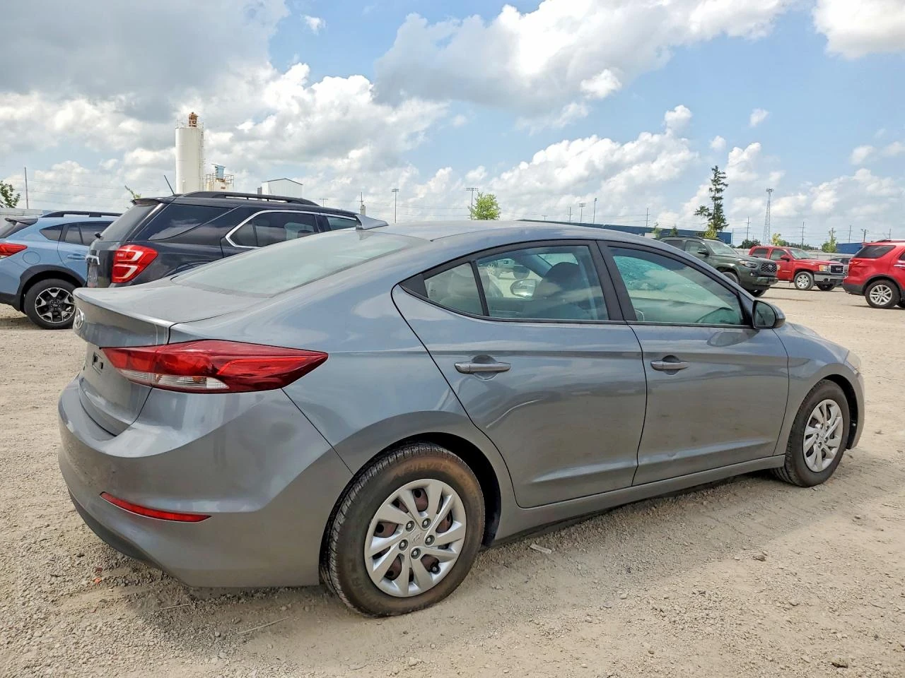 Hyundai Elantra 2.0l Se, снимка 3 - Автомобили и джипове - 56145217