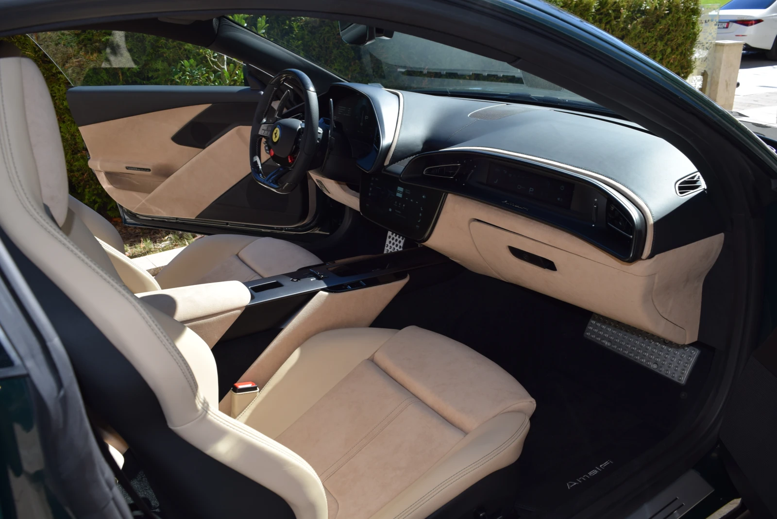 Ferrari Roma Amalfi, снимка 7 - Автомобили и джипове - 56346867