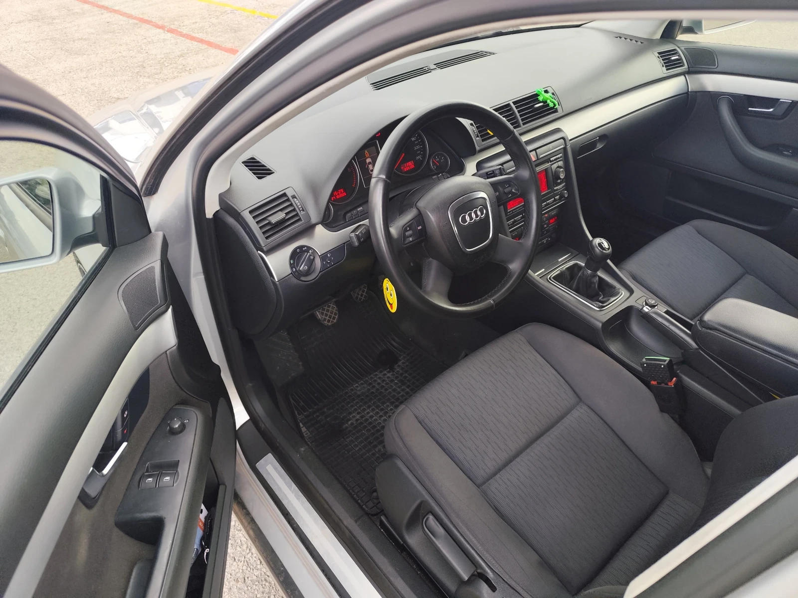 Audi A4 1.9 TDI 116, снимка 9 - Автомобили и джипове - 56682037