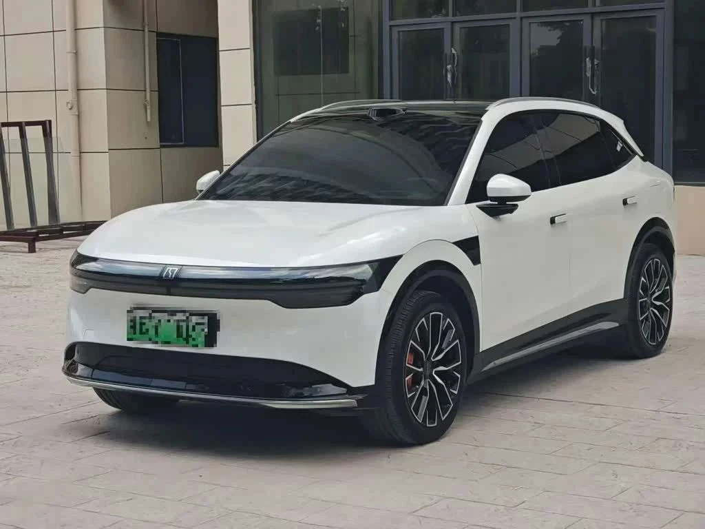 Zeekr 7X, снимка 3 - Автомобили и джипове - 56689626
